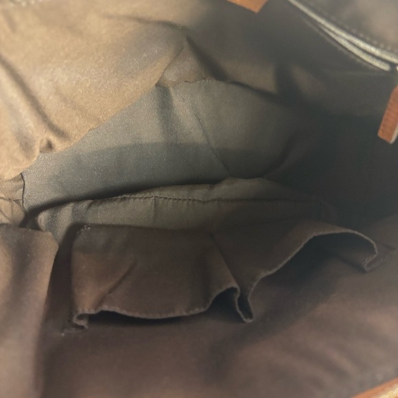 Gucci Tan Leather 2-way Shoulder Bag - Picture 11 of 11